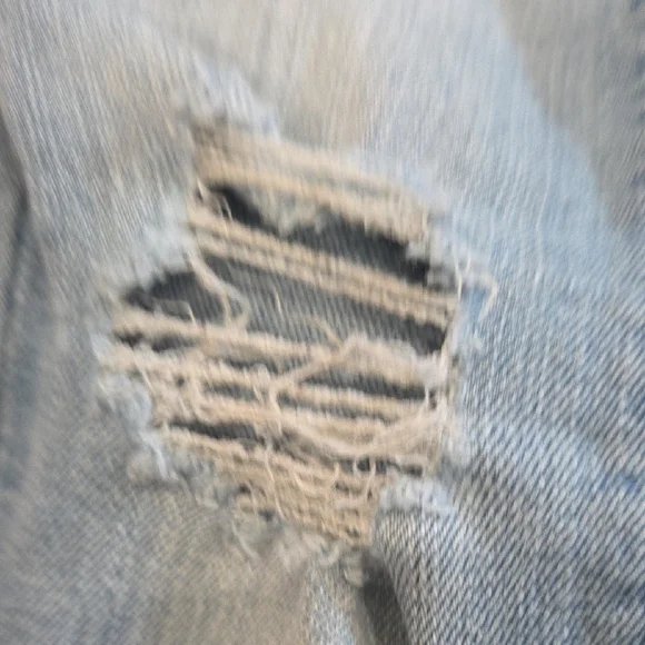 Stylish Light Blue Distressed Skinny Jeans - Picture 4 of 10